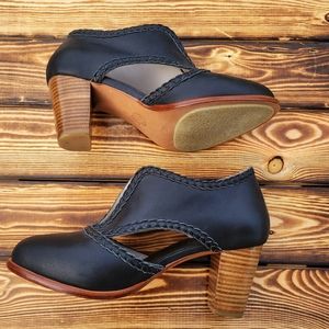 Elf Made by Hand | Leather Spirit Walker Booties